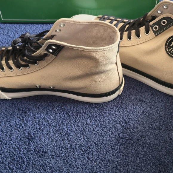 PF Flyers center size 13 - Picture 5 of 7